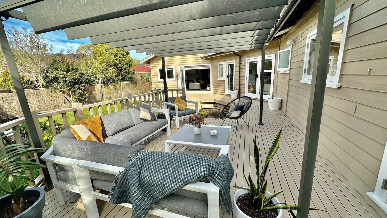 Photo of Patio Balcony in Raumati Beach