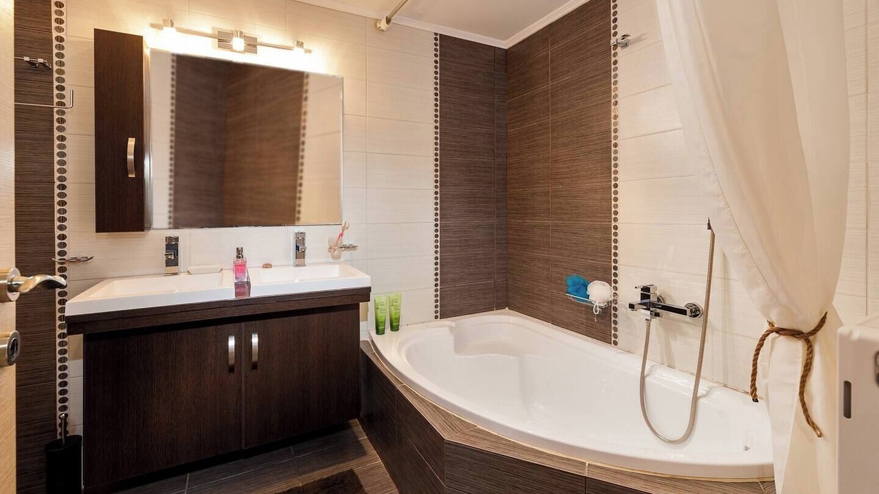 Photo of Bathroom in Megala Chorafia