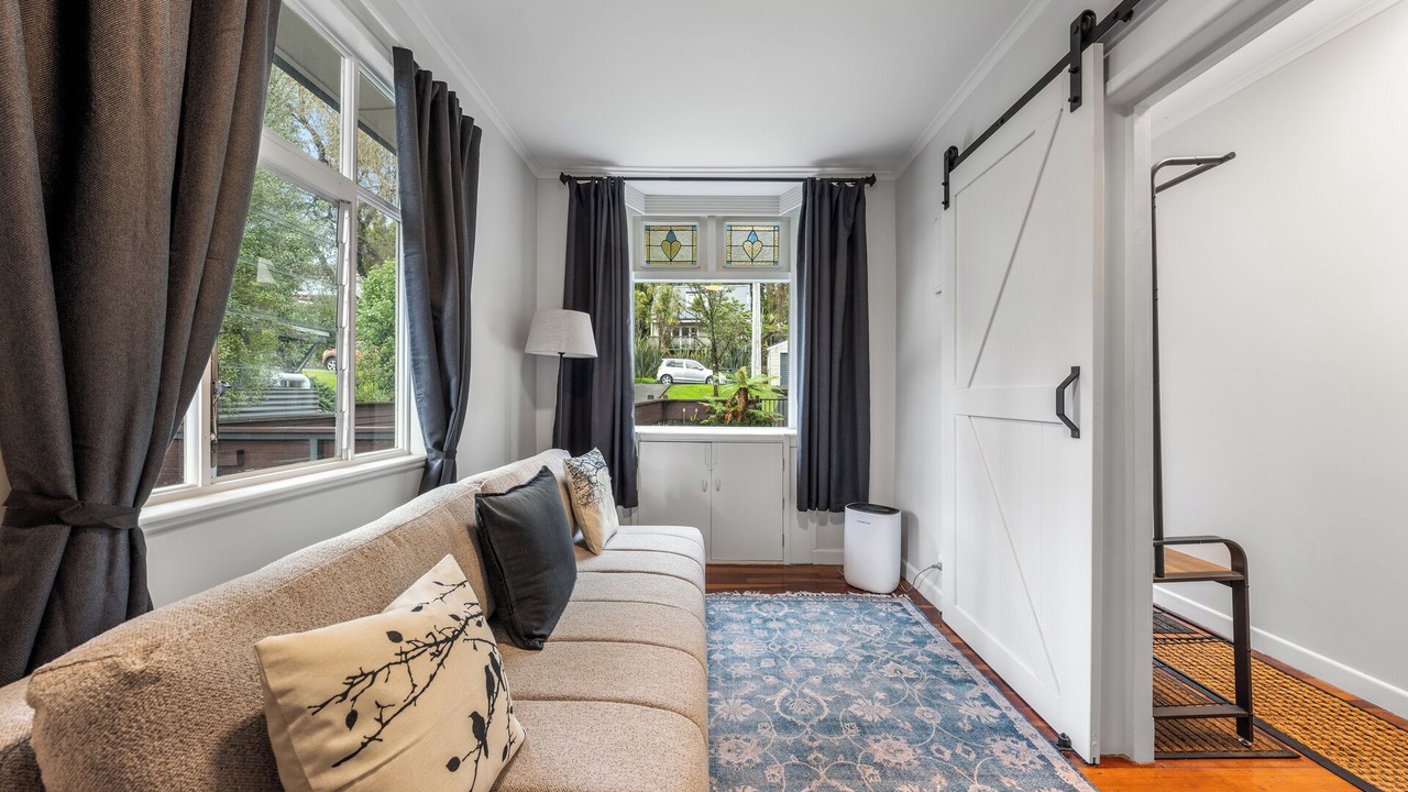 Photo of Livingroom in Titirangi