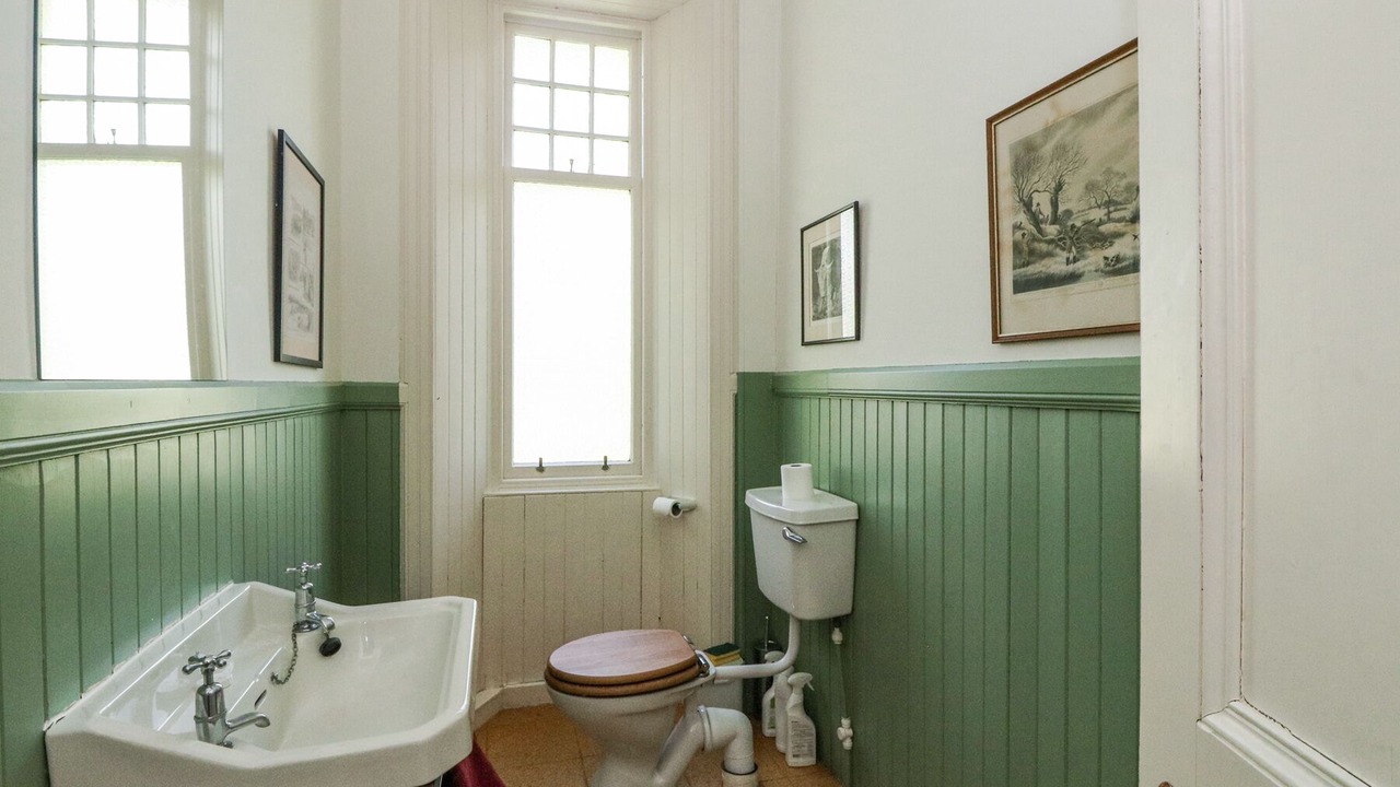 Photo of Bathroom in Muirshearlich