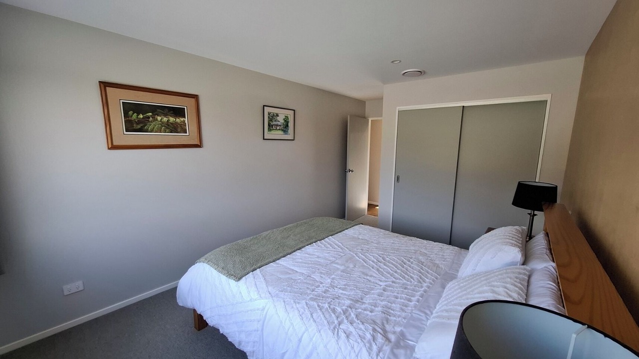 Photo of Bedroom in Lake Hawea