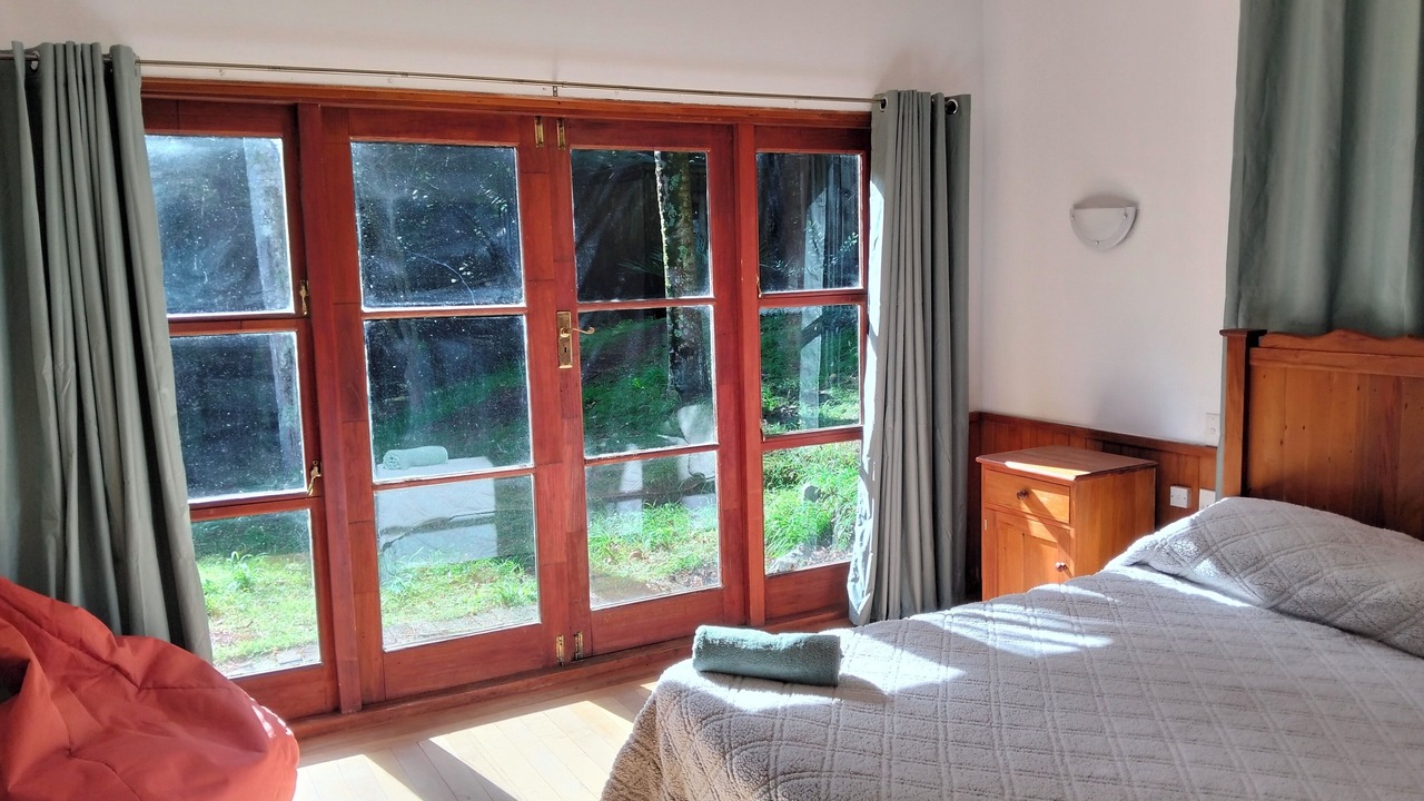 Photo of Bedroom in Tryphena