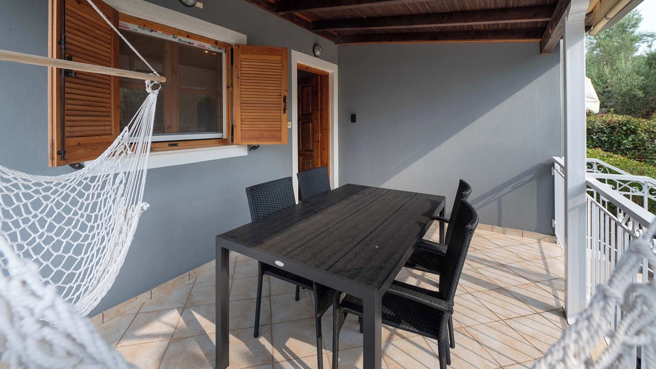 Photo of Patio Balcony in Eva