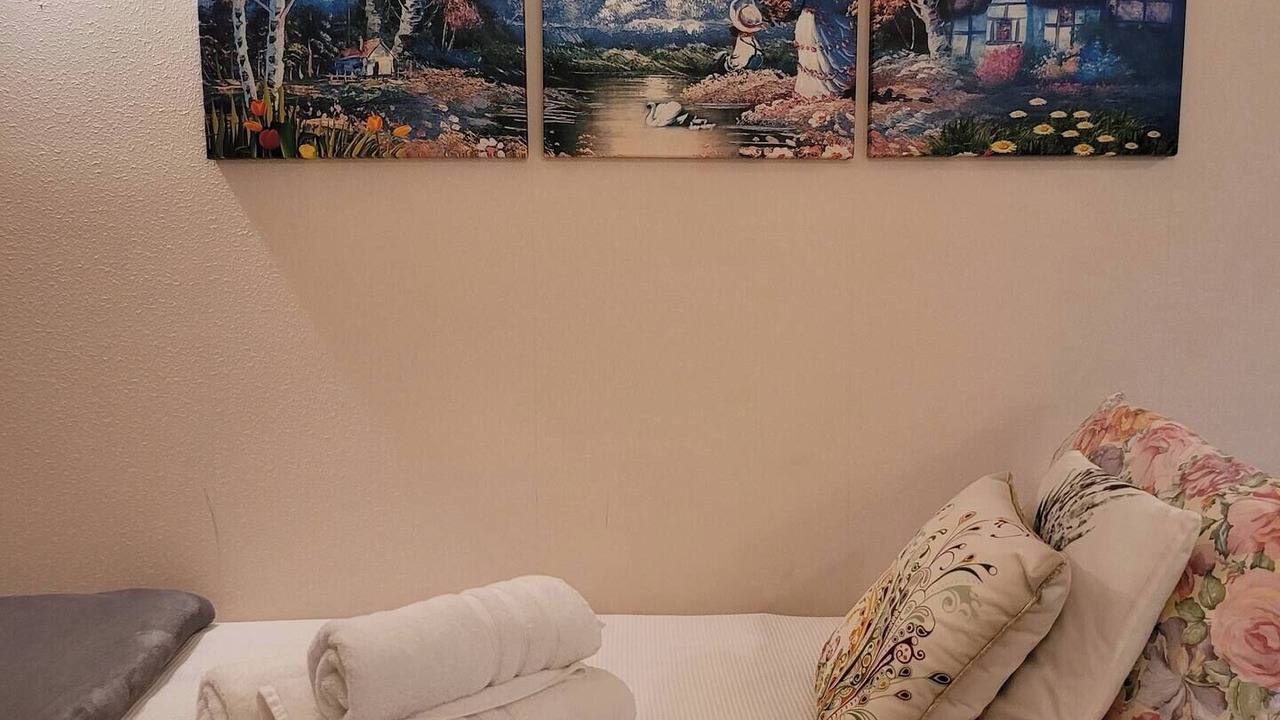 Photo of Bedroom in Glenbervie