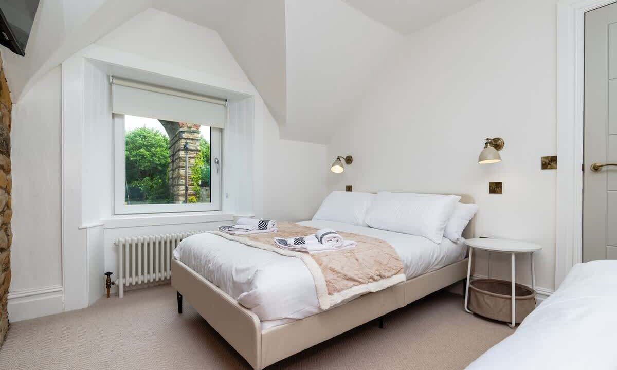 Photo of Bedroom in Newbattle