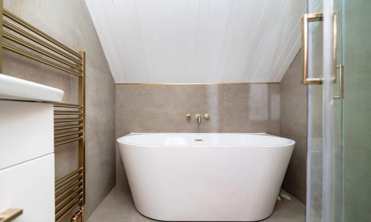 Photo of Bathroom in Newbattle