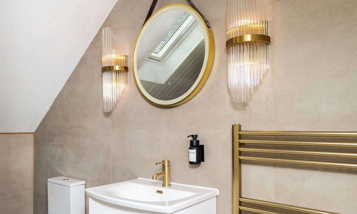 Photo of Bathroom in Newbattle