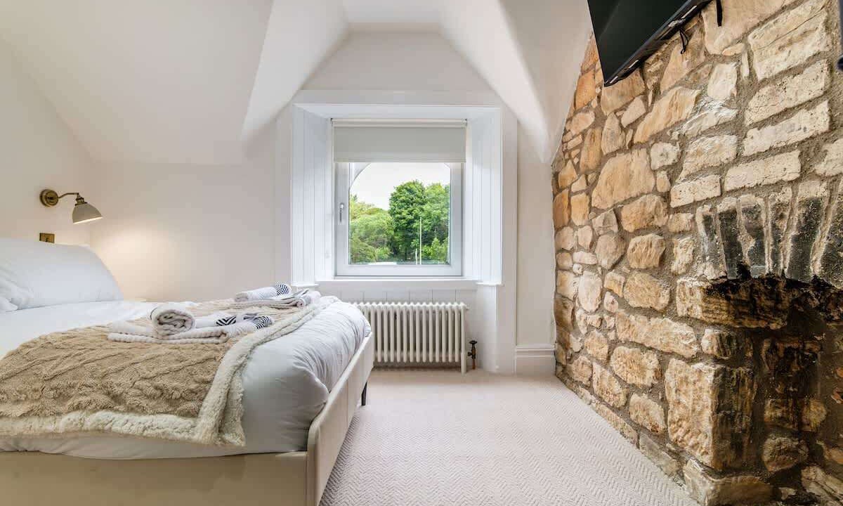 Photo of Bedroom in Newbattle
