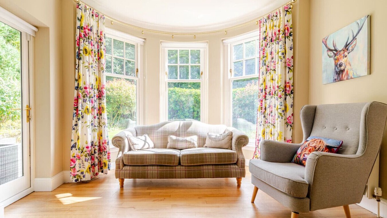 Photo of Livingroom in Cramond Bridge