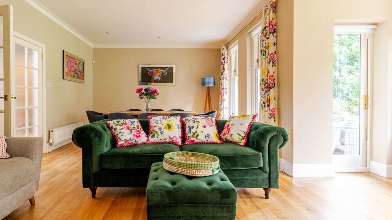 Photo of Livingroom in Cramond Bridge