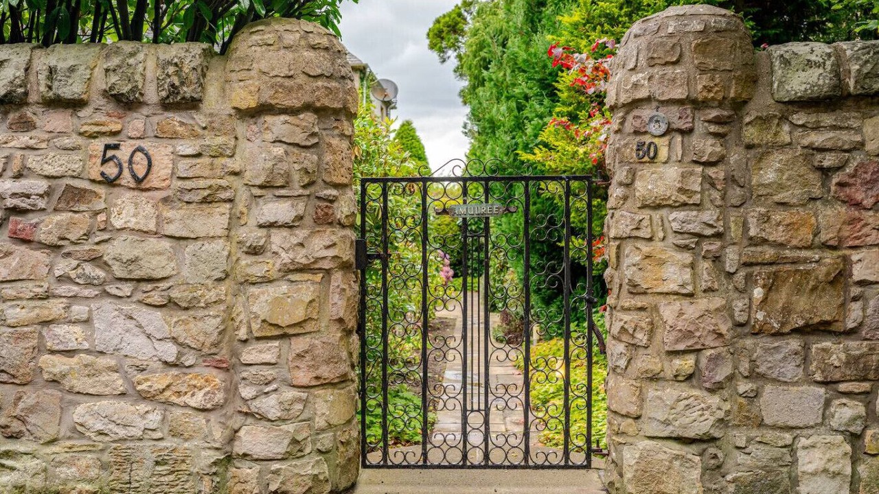 Photo of Outdoor in Cramond Bridge