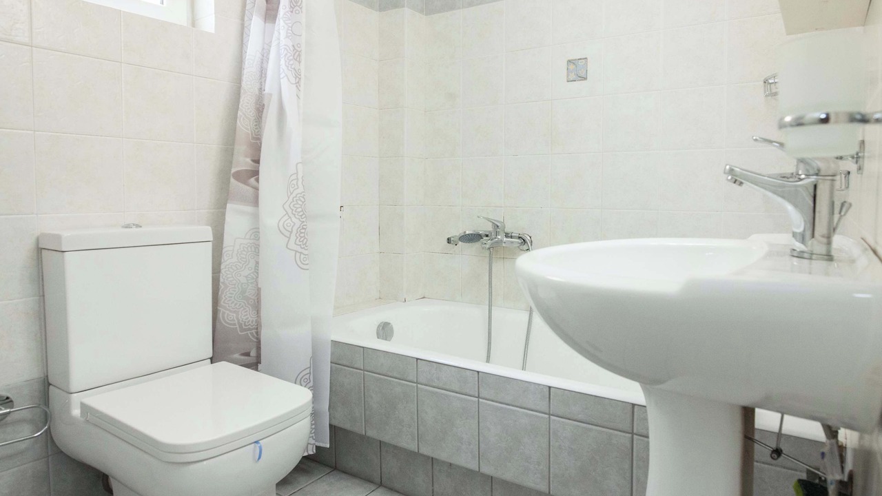 Photo of Bathroom in Keratsinion