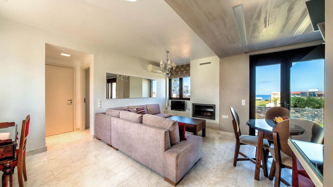 Photo of Livingroom in Kokkini Chani