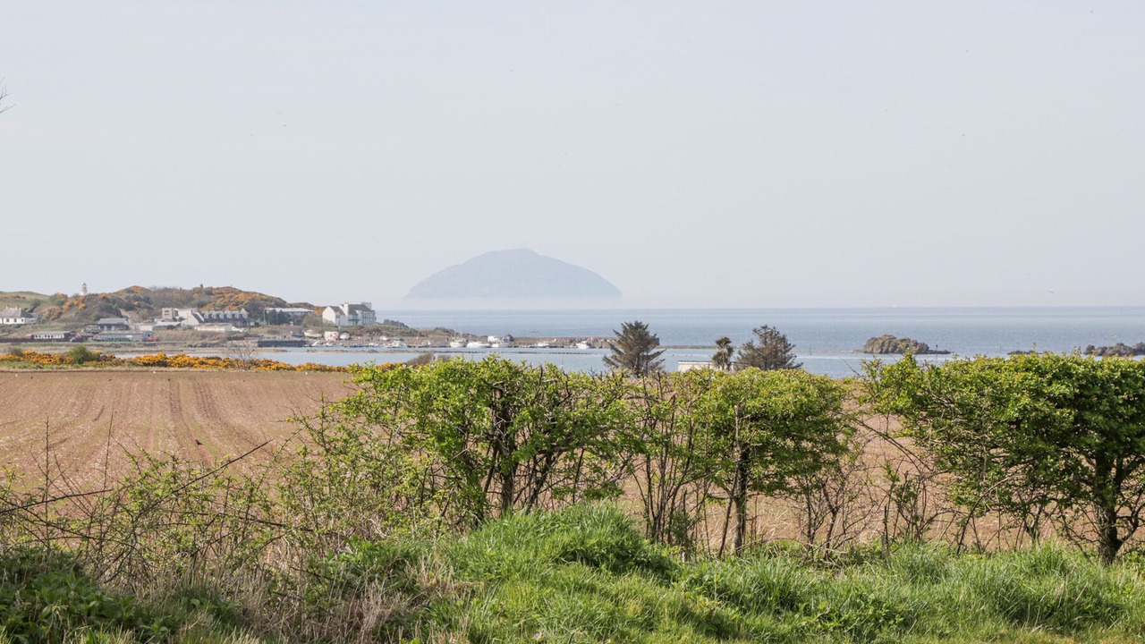Photo of Others in Maidens