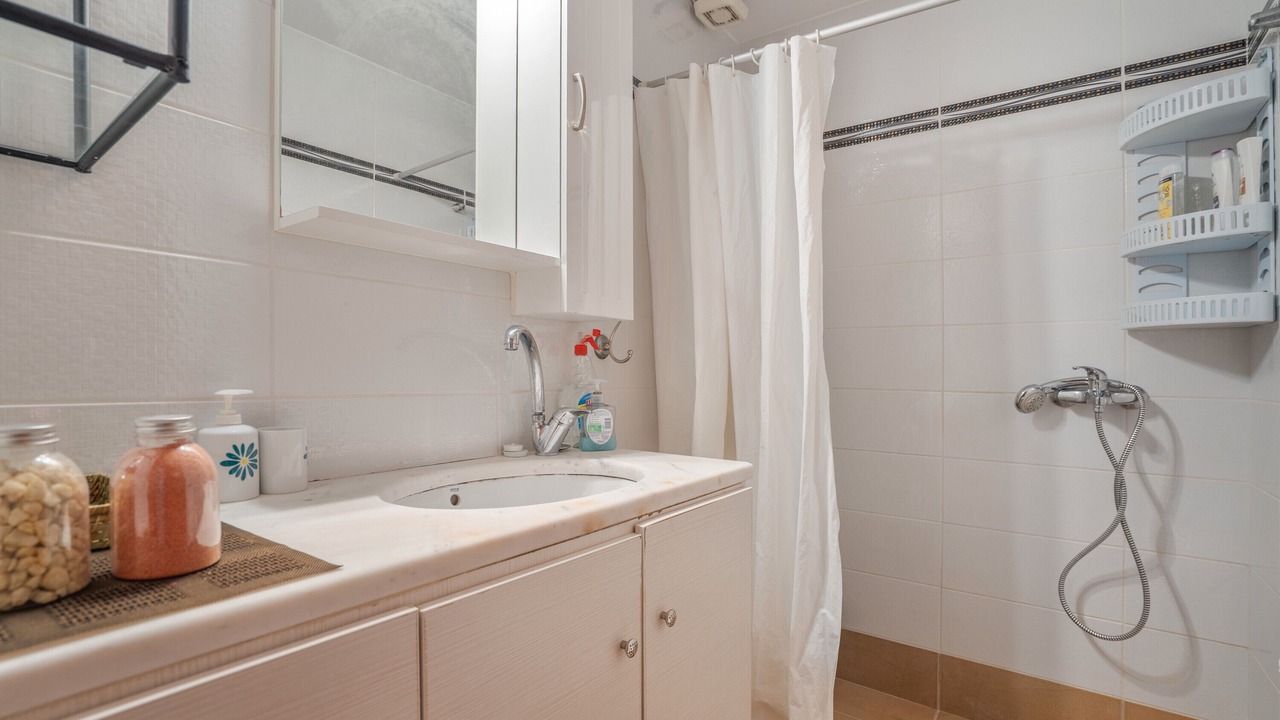 Photo of Bathroom in Mazarakata