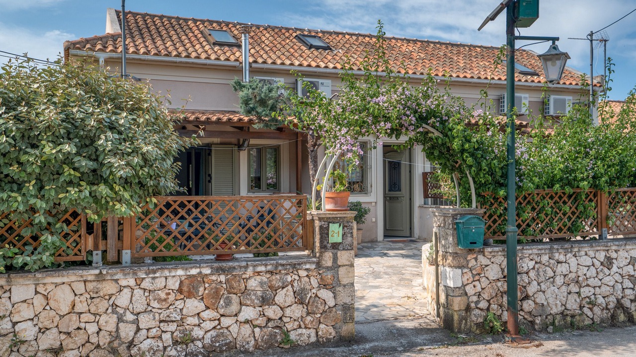 Photo of Outdoor in Mazarakata