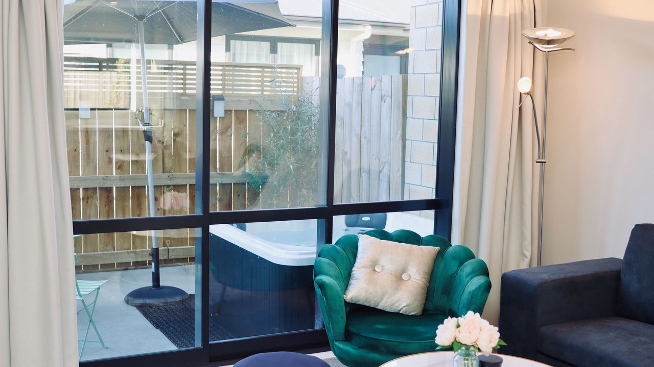 Photo of Livingroom in Hamilton
