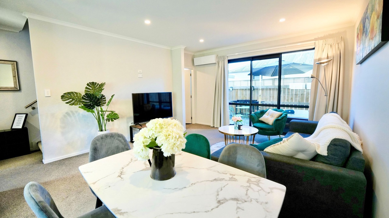 Photo of Livingroom in Hamilton