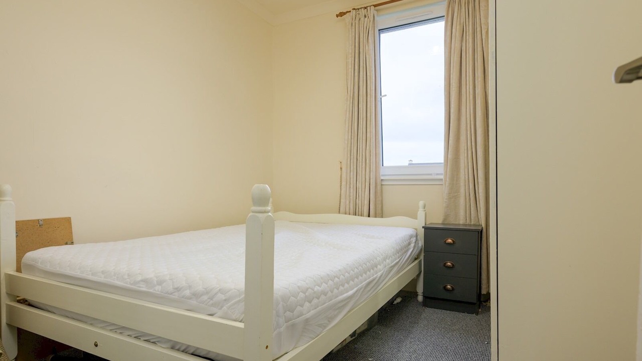 Photo of Bedroom in Restalrig