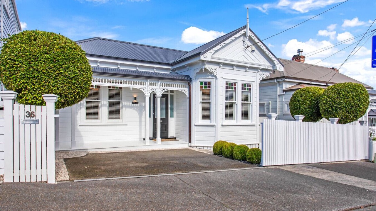 Photo of Others in Grey Lynn