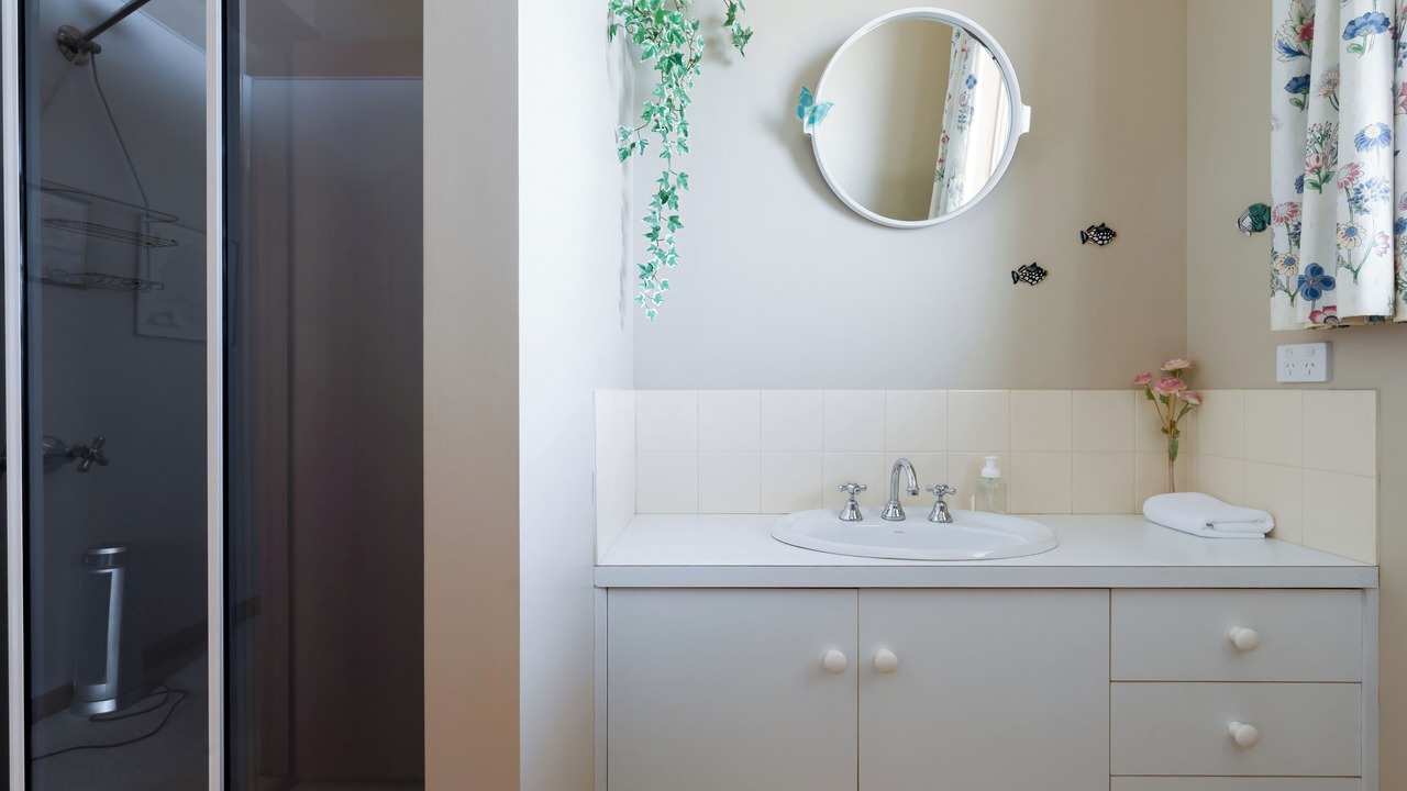 Photo of Bathroom in Low Head