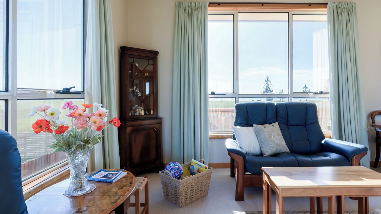 Photo of Livingroom in Low Head