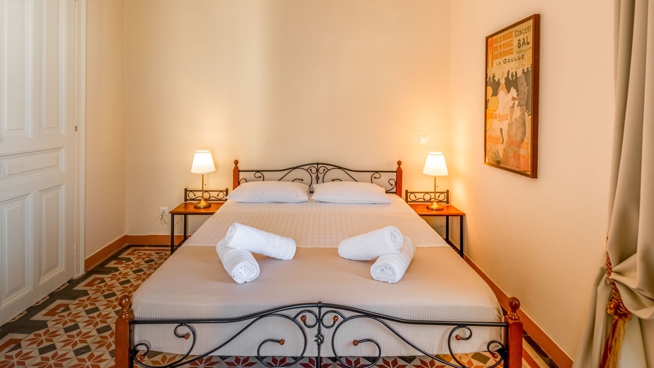 Photo of Bedroom in Paleopolis