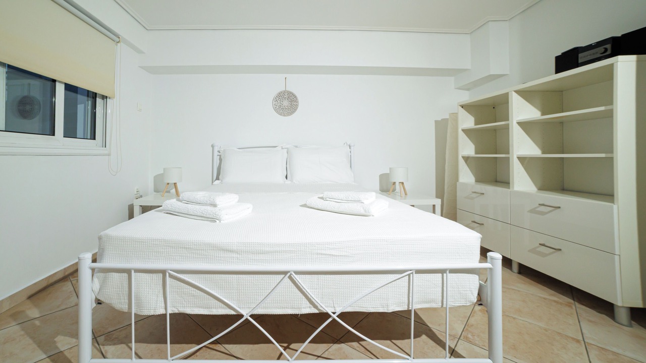 Photo of Bedroom in Mikrolimano