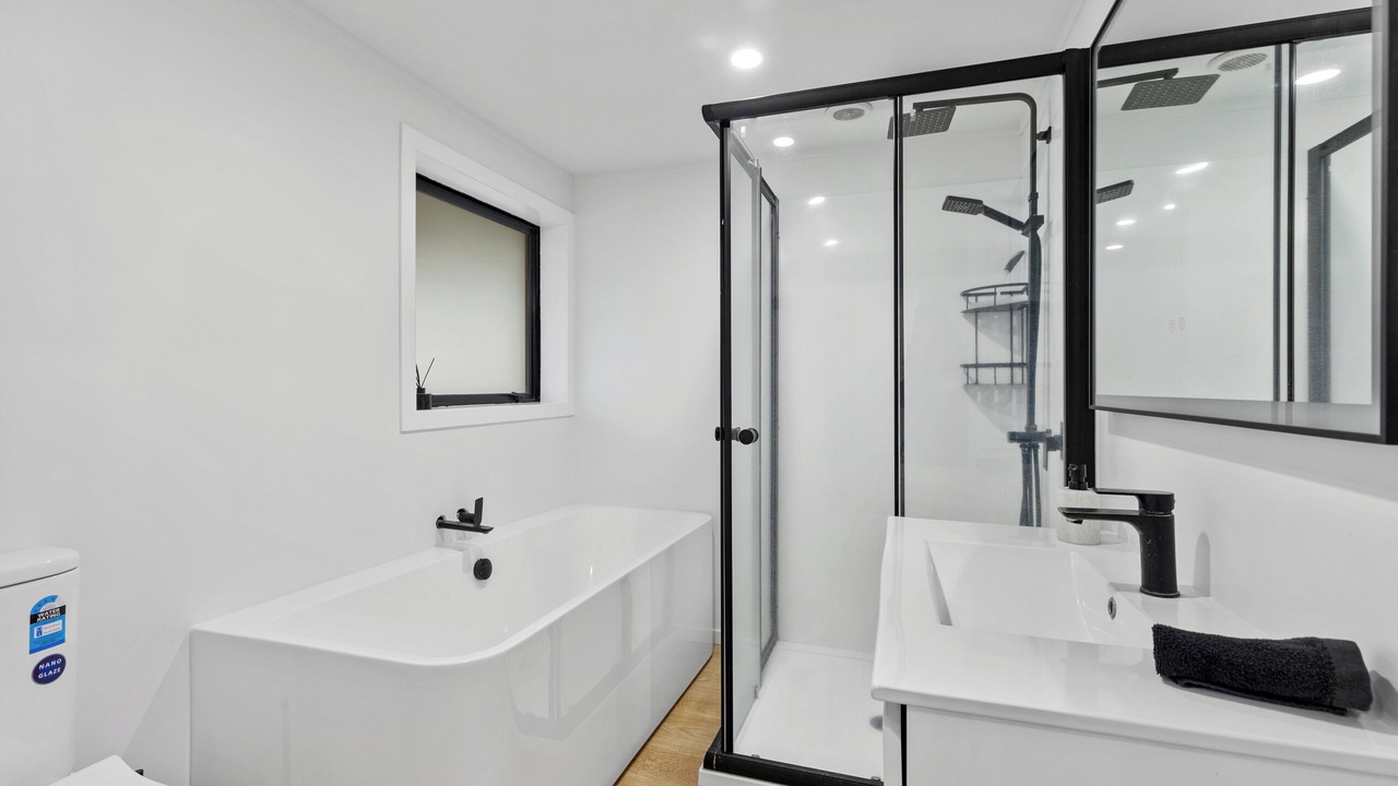 Photo of Bathroom in Pukehina