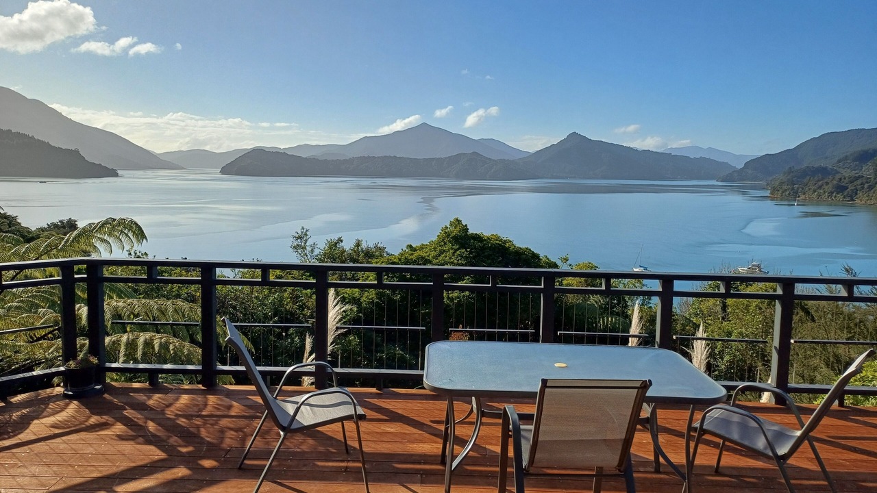 Photo of Outdoor in Moetapu Bay