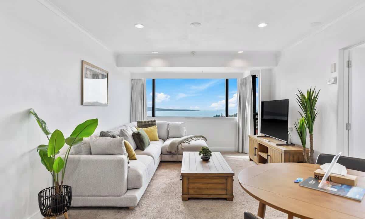 Photo of Livingroom in Takapuna