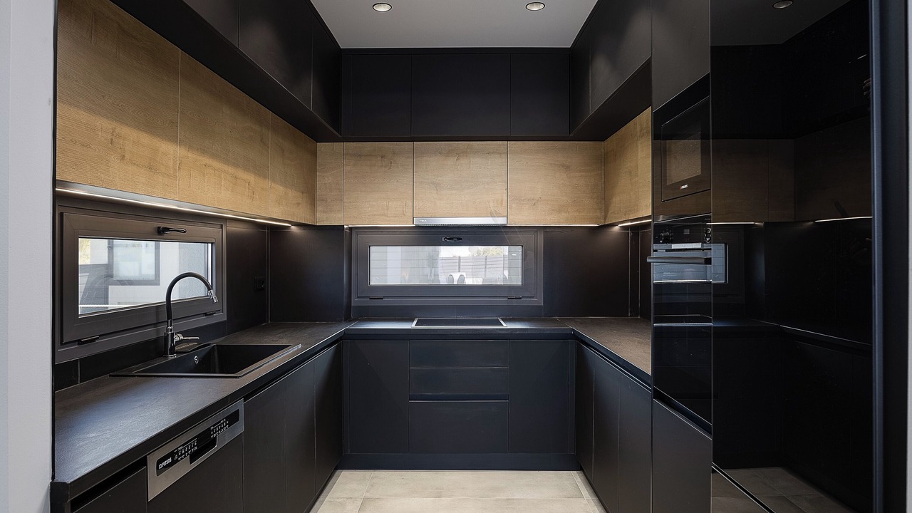 Photo of Kitchen in Kokkini Chani