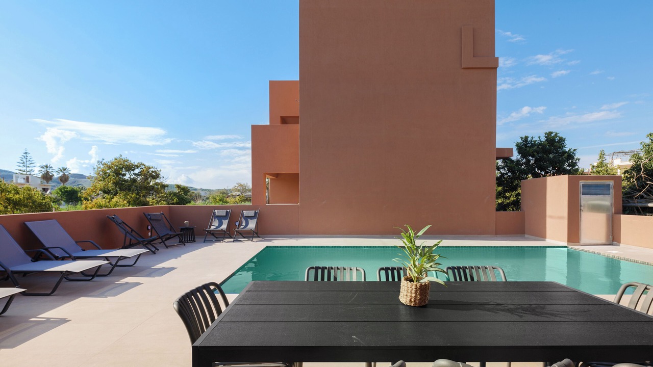 Photo of Outdoor in Potistiria