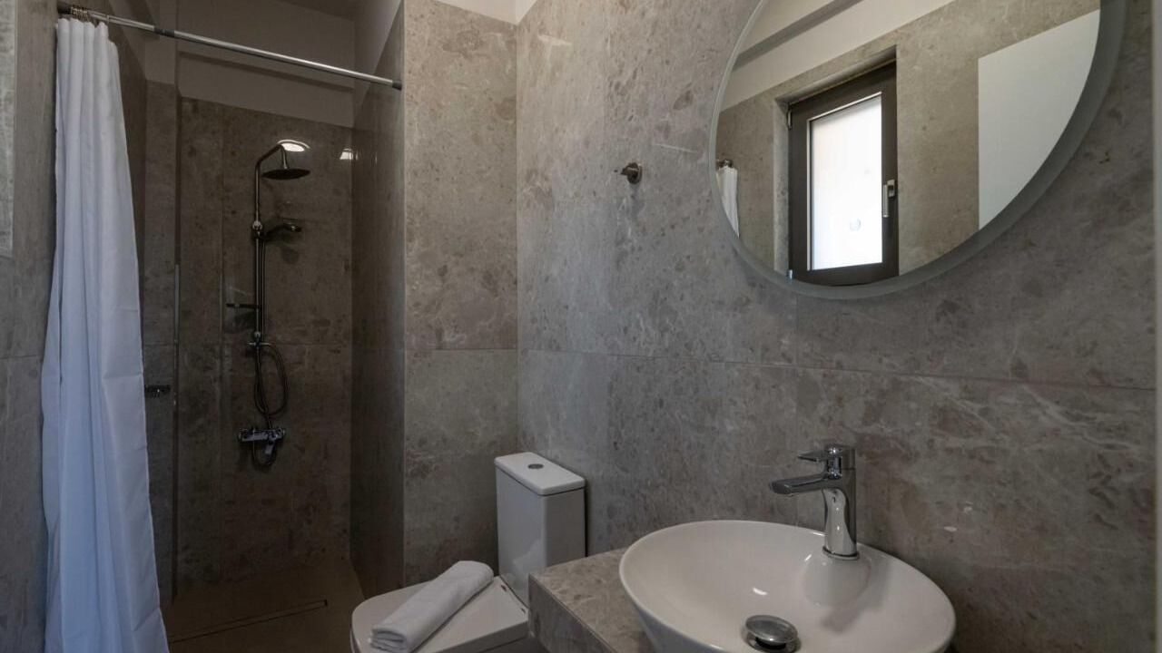 Photo of Bathroom in Akrogialion