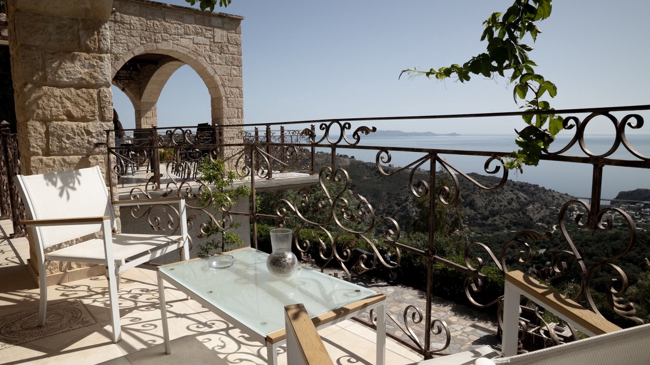 Photo of Patio Balcony in Rodhia
