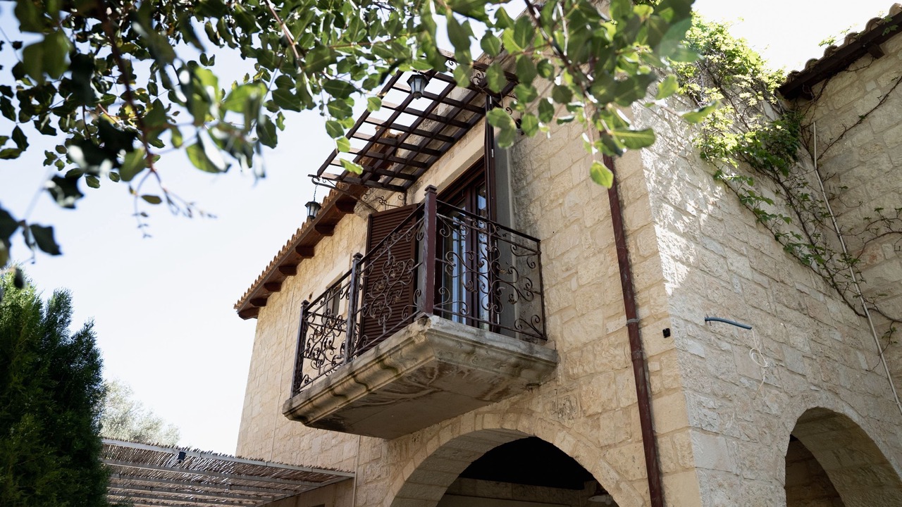 Photo of Outdoor in Rodhia