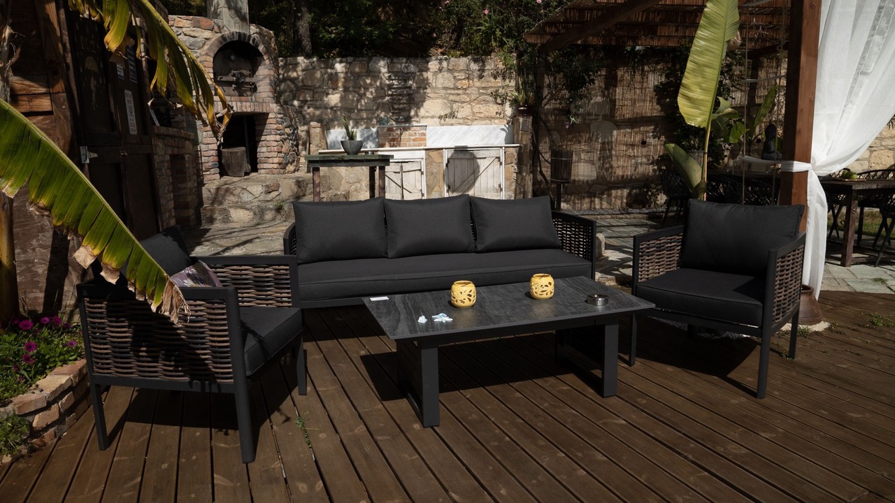 Photo of Patio Balcony in Rodhia