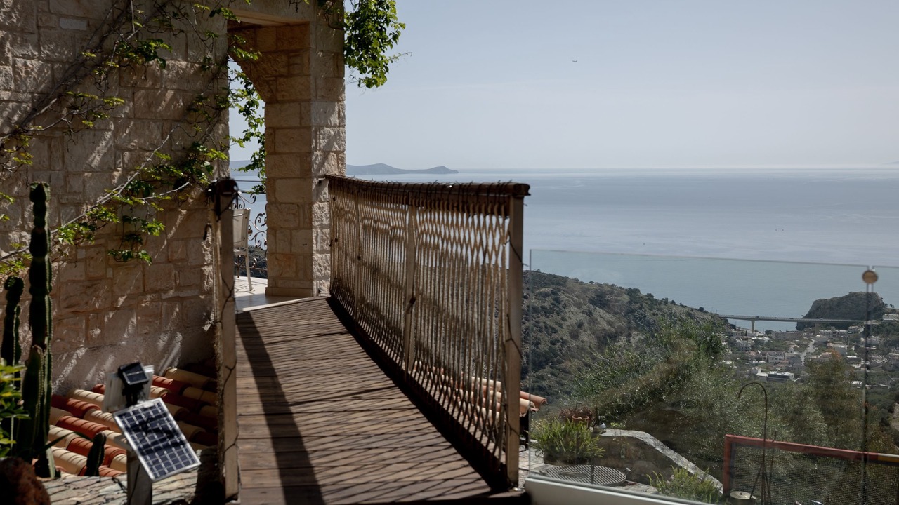 Photo of Outdoor in Rodhia
