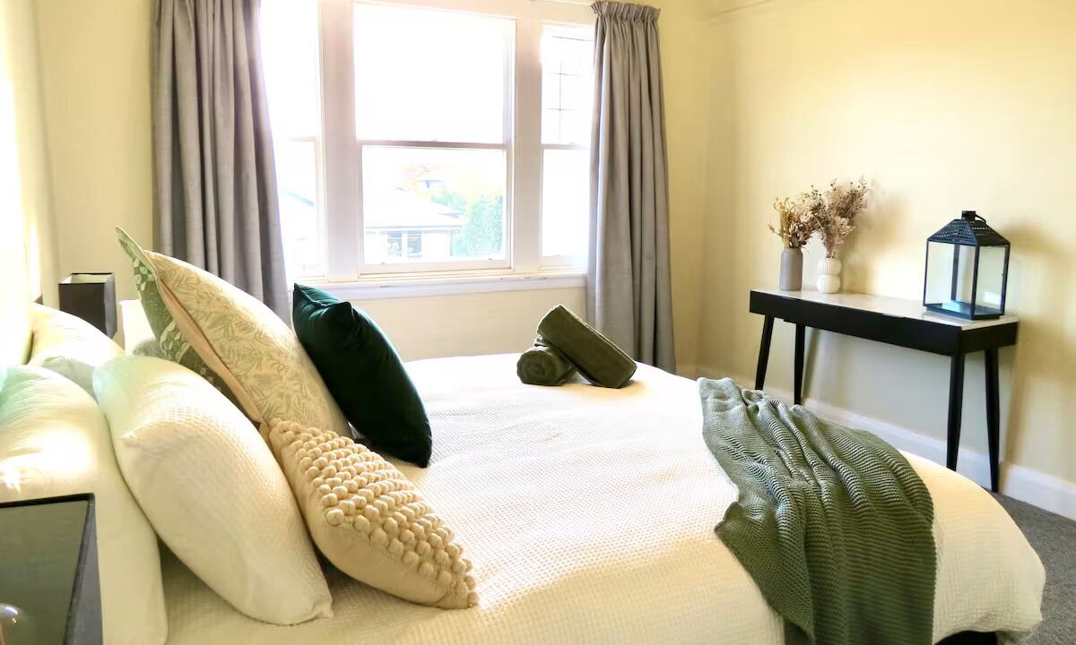 Photo of Bedroom in South Launceston