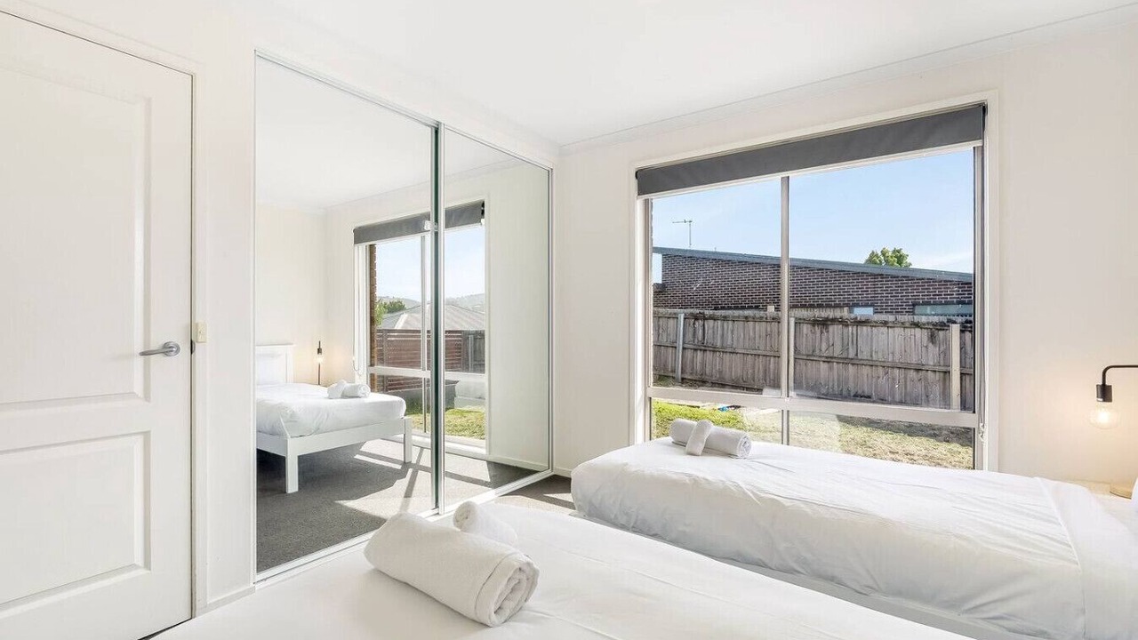Photo of Bedroom in Howrah