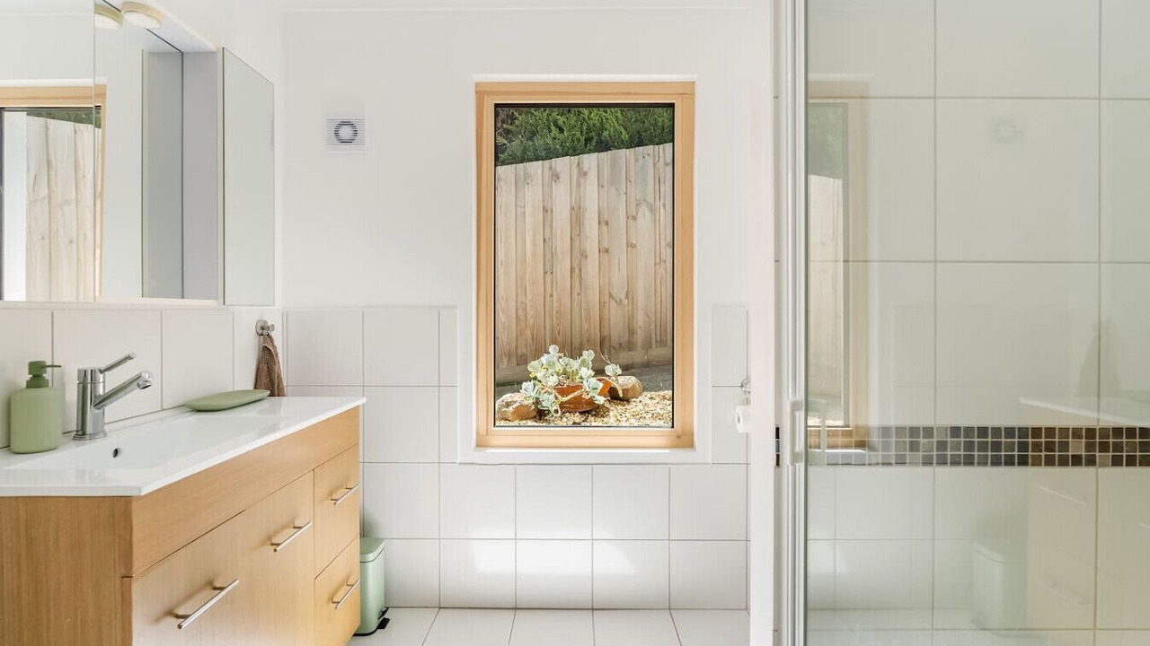 Photo of Bathroom in Lindisfarne