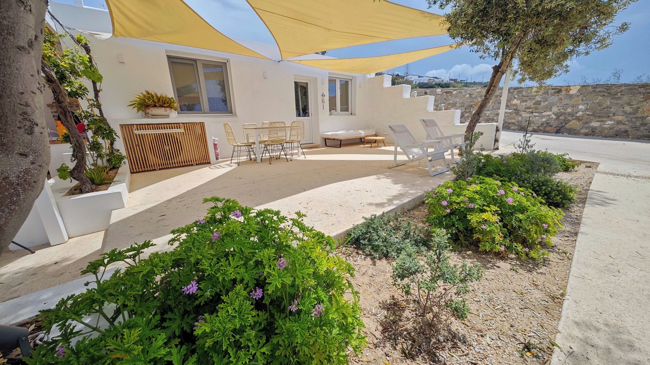 Photo of Patio Balcony in Parasporos