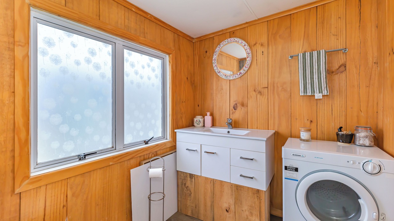 Photo of Bathroom in Himatangi Beach
