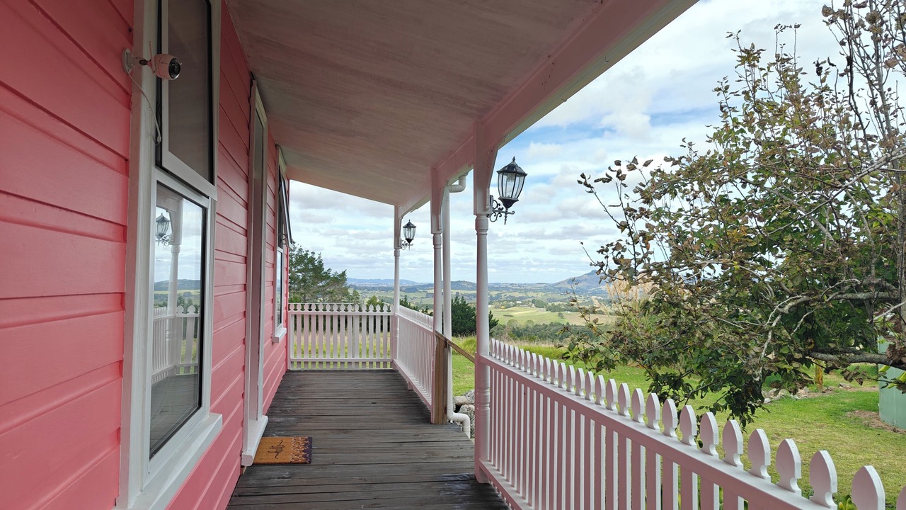 Photo of Patio Balcony in Maungatapere