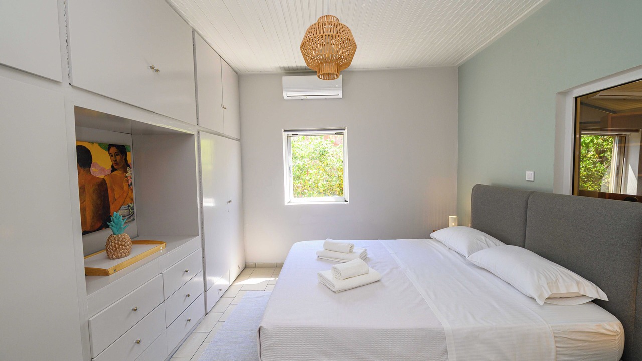 Photo of Bedroom in Katakolo