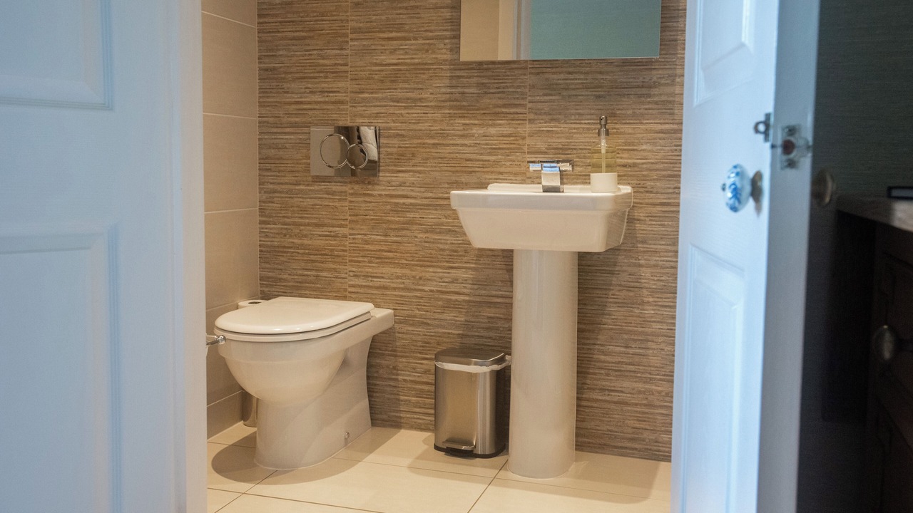 Photo of Bathroom in Walkerburn