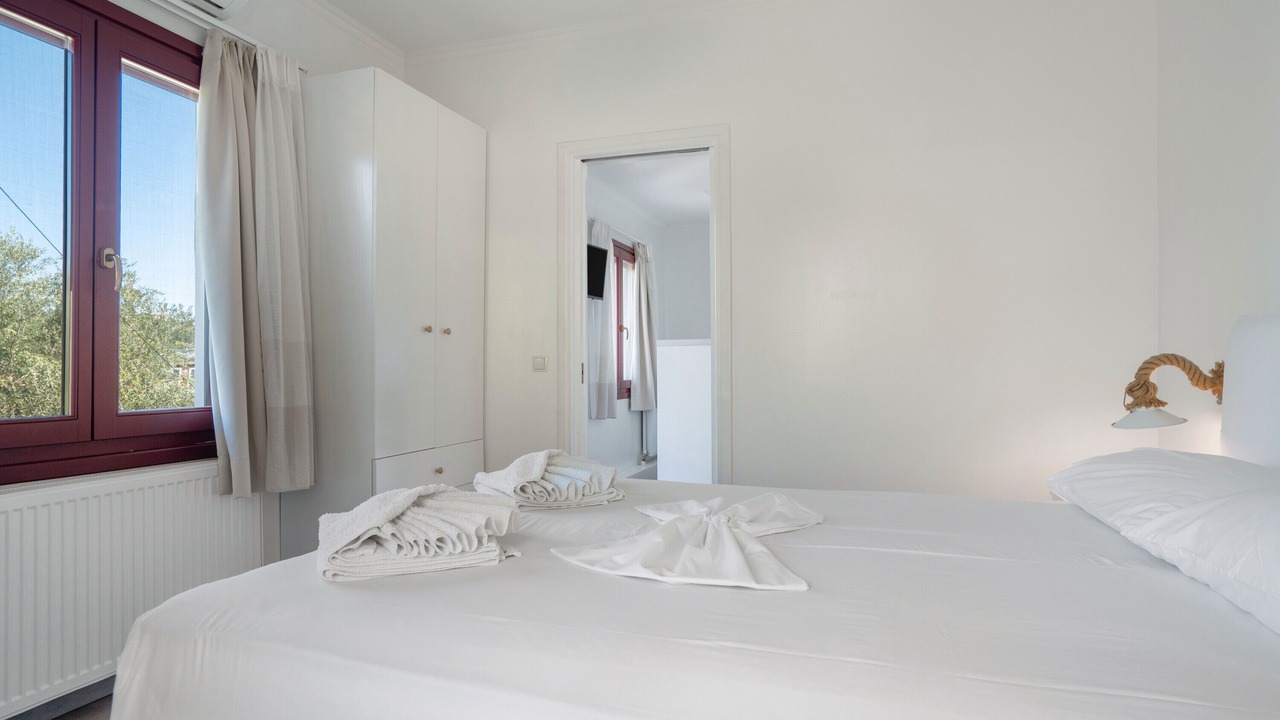 Photo of Bedroom in Vathy