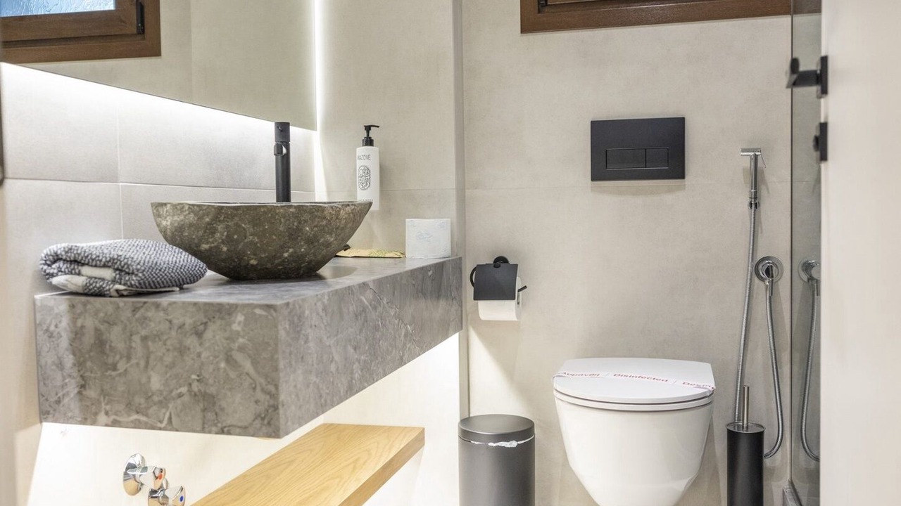Photo of Bathroom in Kalambaka