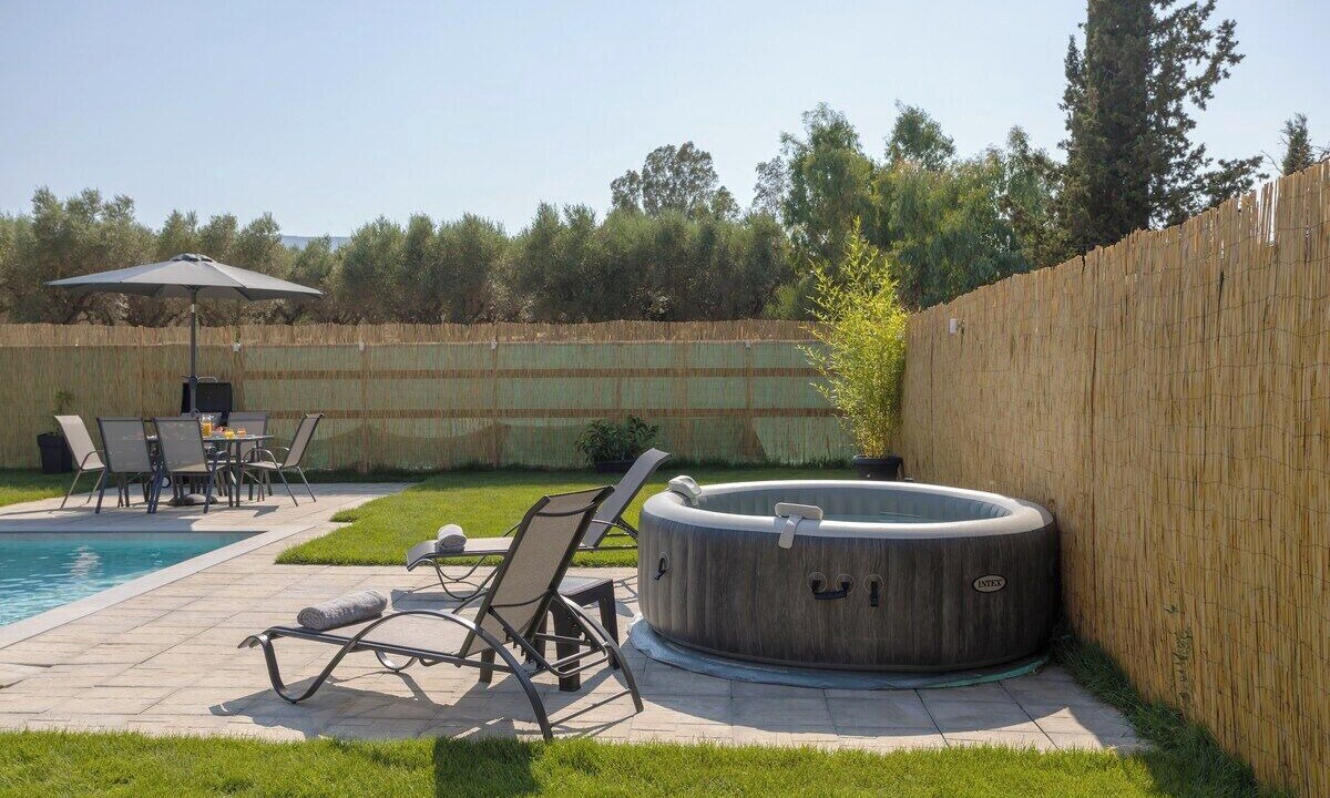 Photo of Outdoor in Agrilia