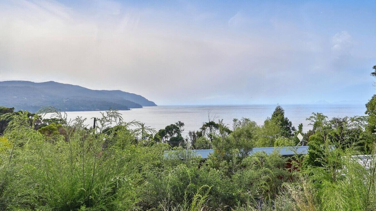 Photo of Others in Eaglehawk Neck